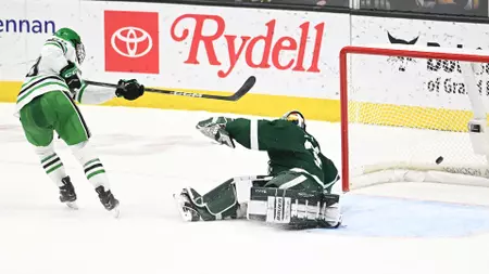 No. 14/15 North Dakota, Bemidji State skate to 3-3 tie in series finale