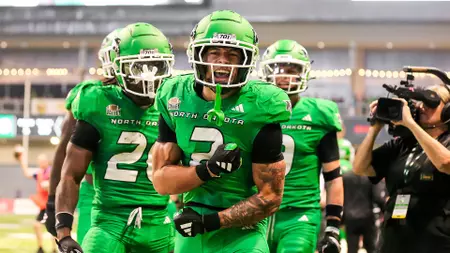 No. 20/22 NoDak uses first-half surge to defeat Portland State, 50-20
