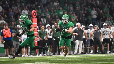 NOTES: No. 16/17 Hawks to battle No. 5/7 Griz in ranked matchup