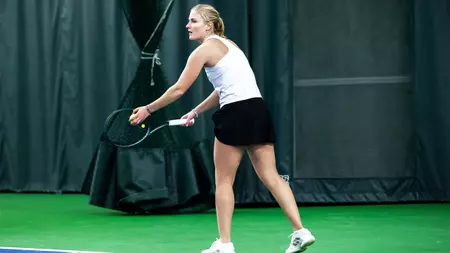 UND Comeback Falls Short Against Augustana, 4-3