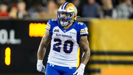 Oliveira wins two of CFL\'s most prestigious awards