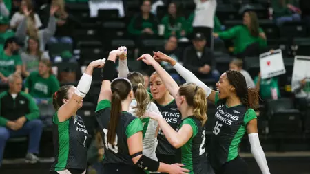 Hawks Fall in Four Sets to Omaha on Thursday Night