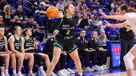 Women’s Basketball Drops on the Road to Jackrabbits