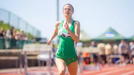 Distance Runners and Throwers Kick Off Weekend for UND