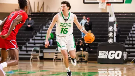 NOTES: Hawks Travel to The Golden State for Second Game Against UC Riverside This Season