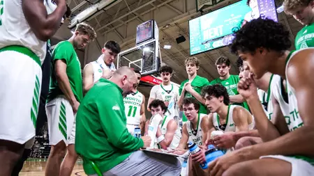 Hawks Drop High-Scoring Affair to Tommies on Thursday Night