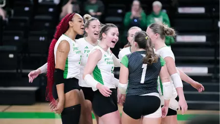 North Dakota Falls in Three Sets to UTSA