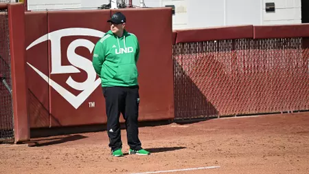 UND Softball Inks Six as Part of 2026 Signing Class