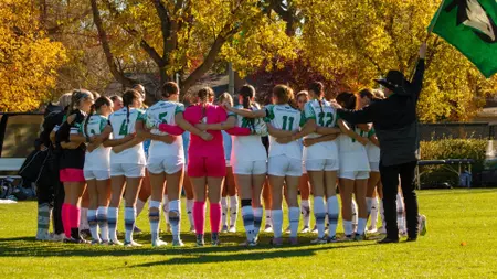 NOTES: UND Heads to St. Thomas for Regular Season Finale