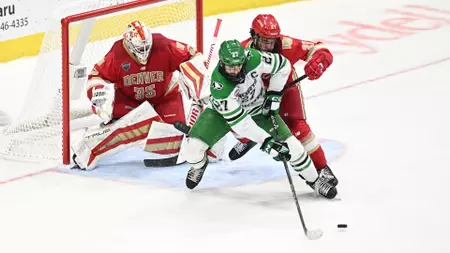 No. 9/10 North Dakota falls, 3-2, to No. 1 Denver in series finale