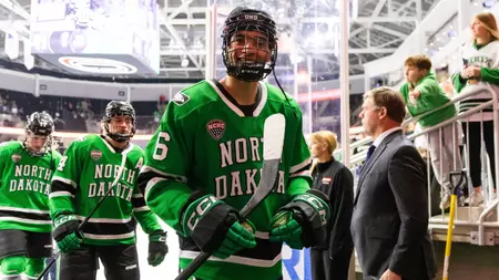 Hawk-ey Talk with Virg Foss: Quick Glance, Quick Break