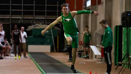 UND Resumes Track and Field Season at Bison Team Cup