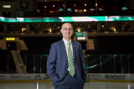 Director of Athletics Bill Chaves inked to extension through 2028-29