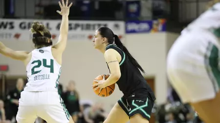 NOTES: Women’s Basketball Heads to The Bluegrass State for Sunday Matinee