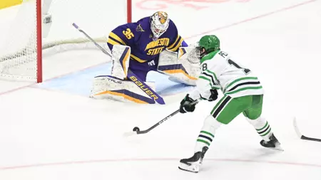 NOTES: Former WCHA foe awaits No. 5 UND for first road test