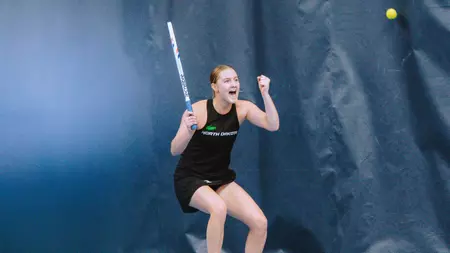 Fighting Hawks vault past Omaha to advance to Summit League title match